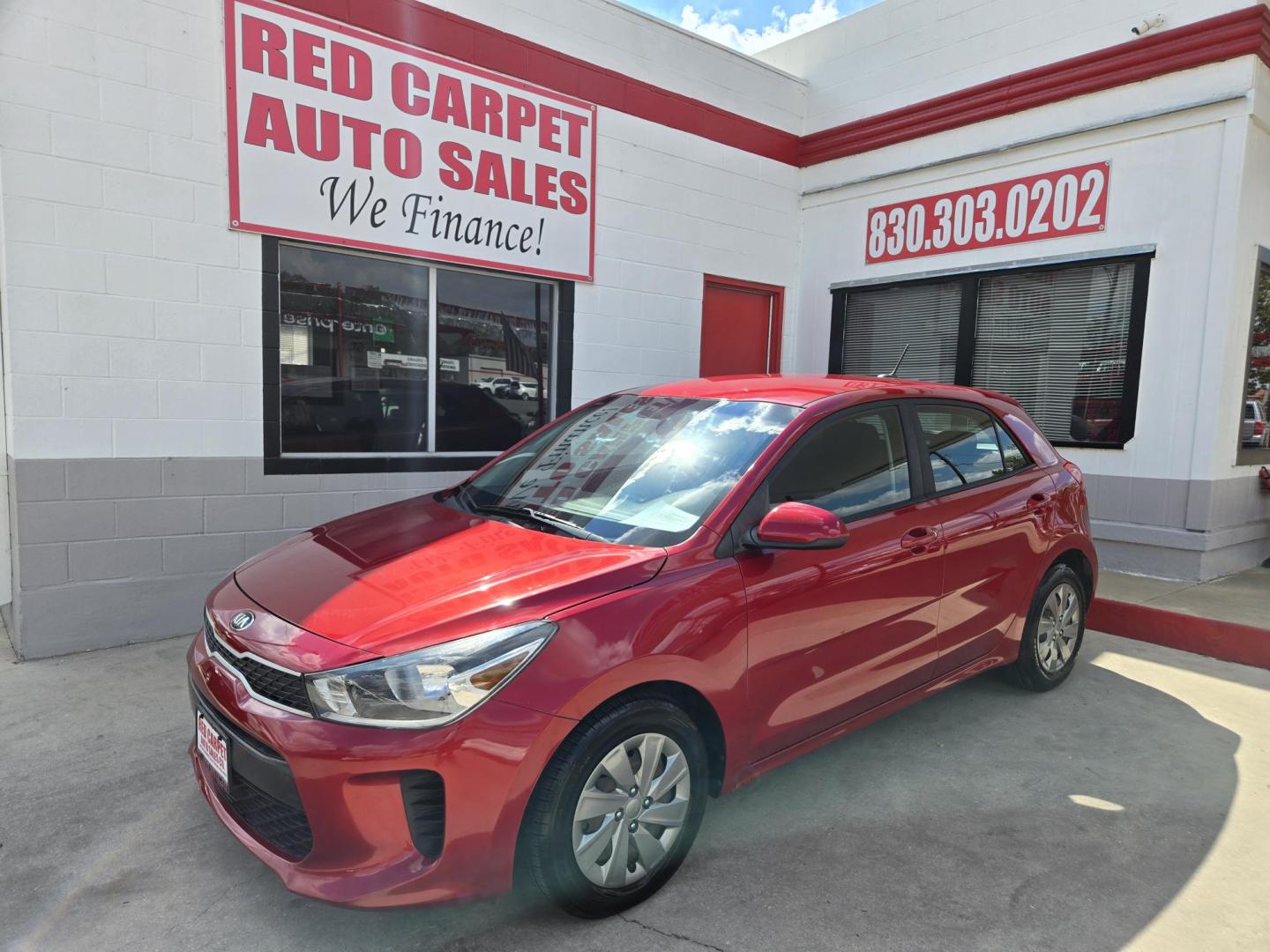 2020 Red Kia Rio5 S (3KPA25AD1LE) with an 1.6L L4 DOHC 16V engine, 6A transmission, located at 503 West Court, Seguin, TX, 78155, (830) 379-3373, 29.568621, -97.969803 - Photo#0