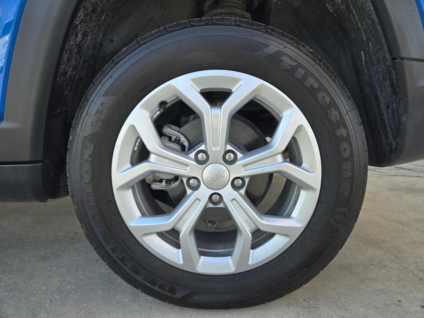 2024 Blue Jeep Compass Sport (3C4NJDANXRT) with an 2.0L L4 DOHC 16V TURBO engine, 9A transmission, located at 503 West Court, Seguin, TX, 78155, (830) 379-3373, 29.568621, -97.969803 - 2024 Jeep Compass Sport with a 2.0L L4 DOHC 16V TURBO, Automatic, Tilt, Cruise, AM/FM Touchscreen Stereo, Power Windows, Locks and Side Mirrors, Bluetooth, Tinted Windows, Automatic Headlights, Alloy Wheels, Backup Camera, Rear Wiper, Rear Defroster and more!! - Photo#8