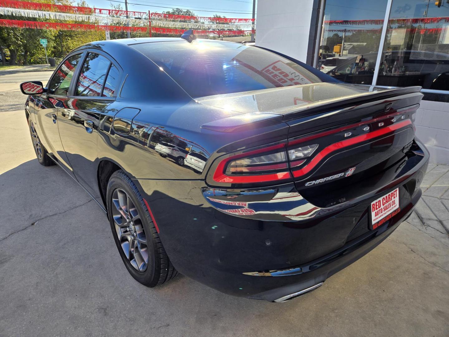 2018 Black Dodge Charger SXT AWD (2C3CDXJG5JH) with an 3.6L V6 DOHC 24V engine, 8A transmission, located at 503 West Court, Seguin, TX, 78155, (830) 379-3373, 29.568621, -97.969803 - 2018 Dodge Charger SXT AWD with a 3.6L V6 DOHC 24V, Automatic, Tilt, Cruise, AM/FM Touchscreen Stereo, Power Windows, Locks, Seat and Side Mirrors, Bluetooth, Dual Climate Control, Rear A/C, Tinted Windows, Alloy Wheels, Backup Camera, Bumper Sensors, Rear Defroster and more!! - Photo#3