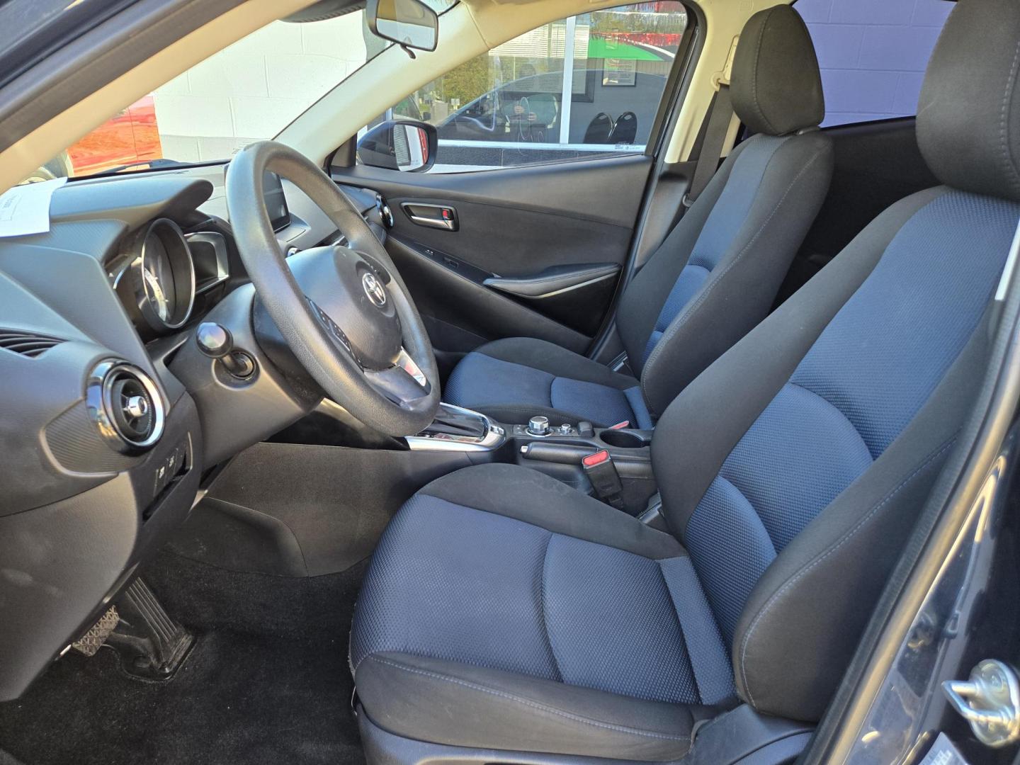 2018 Blue Toyota Yaris iA 6A (3MYDLBYV9JY) with an 1.5L L4 DOHC 16V engine, Automatic transmission, located at 503 West Court, Seguin, TX, 78155, (830) 379-3373, 29.568621, -97.969803 - 2018 Toyota Yaris iA with a 1.5L L4 DOHC 16V, Automatic, Tilt, Cruise, AM/FM Stereo, Power Windows, Locks and Side Mirrors, Bluetooth, Tinted Windows, Backup Camera, Alloy Wheels, Rear Defroster and more!! - Photo#4