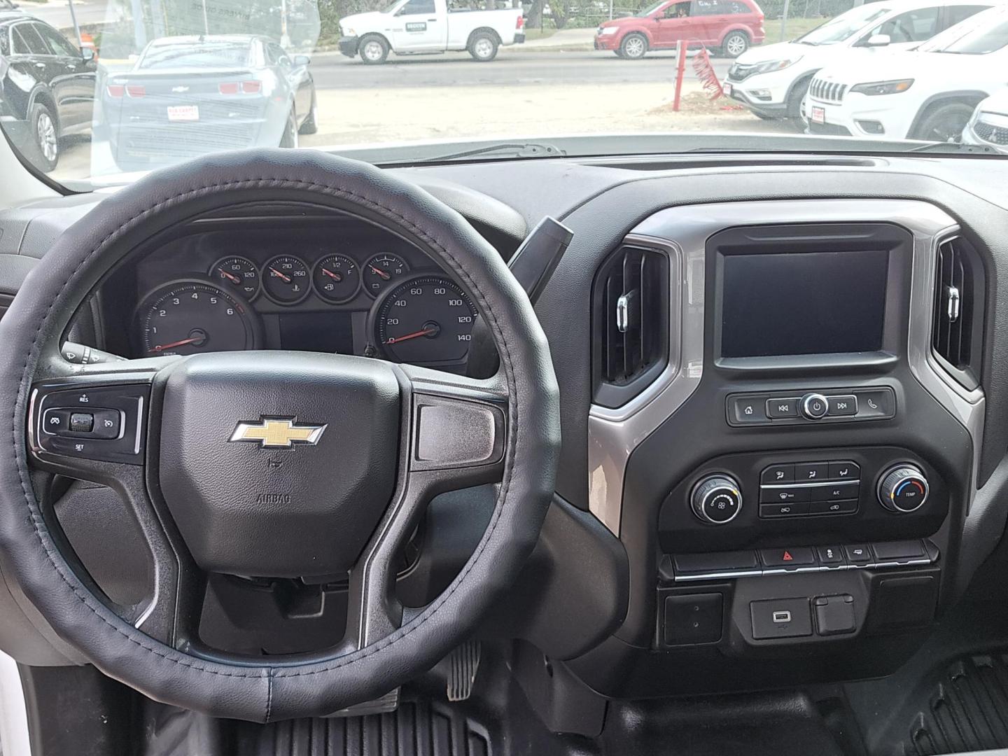 2020 WHITE Chevrolet Silverado 1500 Work Truck 2WD (3GCNWAEF3LG) with an 5.3L V8 OHV 16V engine, 6A transmission, located at 503 West Court, Seguin, TX, 78155, (830) 379-3373, 29.568621, -97.969803 - 2020 Chevrolet Silverado 1500 Work Truck 2WD with a 5.3L V8 OHV 16V, Automatic, Tilt, Cruise, AM/FM Touchscreen Stereo, Bluetooth, Backup Camera, Onstar Capability, Trailer Towing, Automatic Headlights, Headache Rack, Trailer Towing and more!! - Photo#5