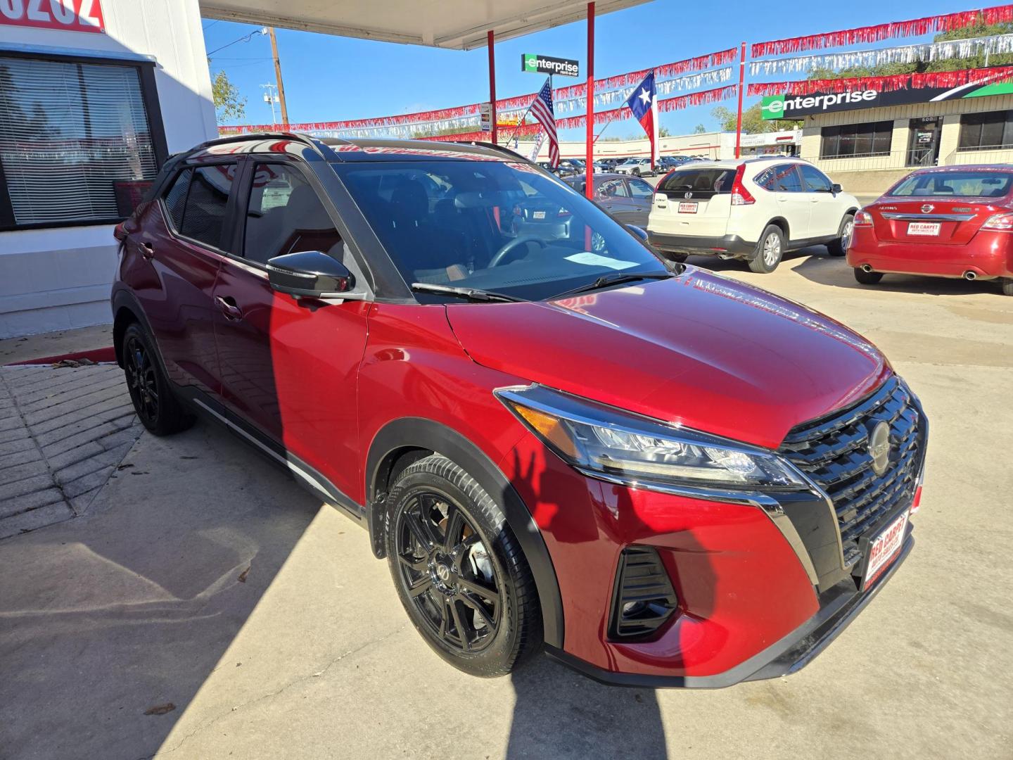 2021 Red Nissan Kicks SR (3N1CP5DVXML) with an 1.6L L4 engine, Automatic transmission, located at 503 West Court, Seguin, TX, 78155, (830) 379-3373, 29.568621, -97.969803 - 2021 Nissan Kicks SR with a 1.6L L4, Automatic, Tilt, Cruise, AM/FM Touchscreen Stereo, Power Windows, Locks and Side Mirrors, Bluetooth, Backup Camera, Bumper Sensors, Rear Wiper, Rear Defroster and more!! - Photo#1