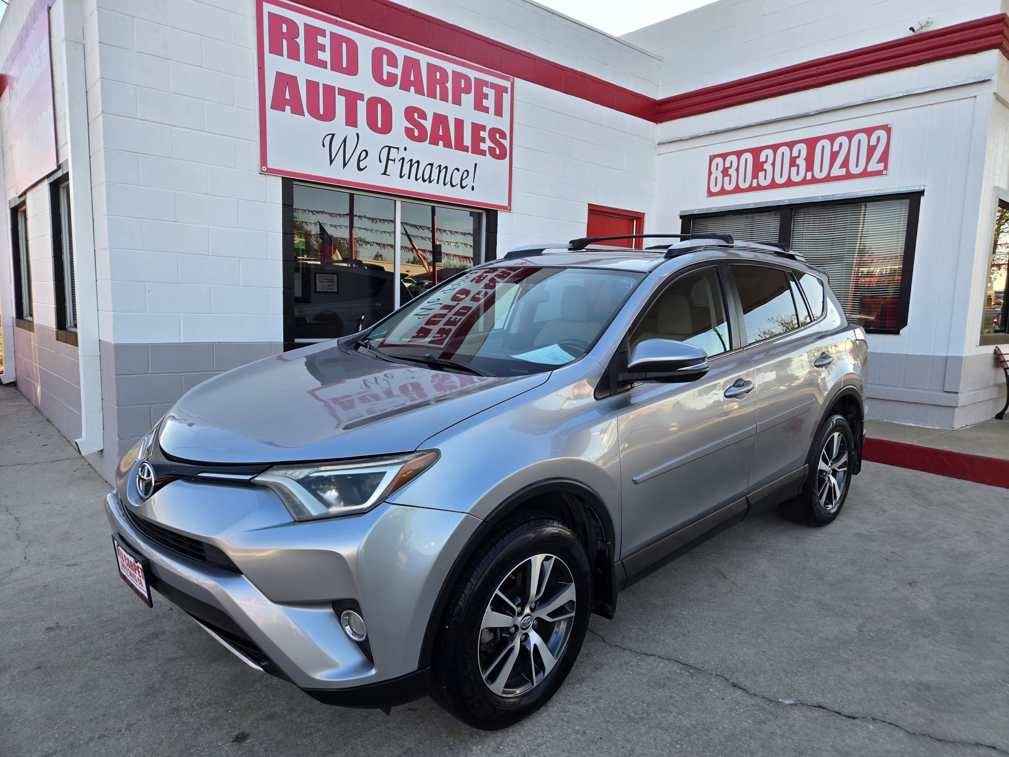 photo of 2016 Toyota RAV4 XLE FWD