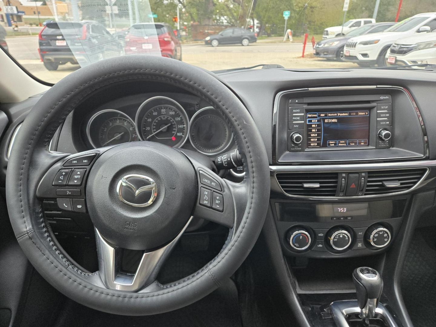 2014 GRAY Mazda Mazda6 i Sport AT (JM1GJ1U62E1) with an 2.5L L4 DOHC 16V engine, 6-Speed Automatic transmission, located at 503 West Court, Seguin, TX, 78155, (830) 379-3373, 29.568621, -97.969803 - Photo#5