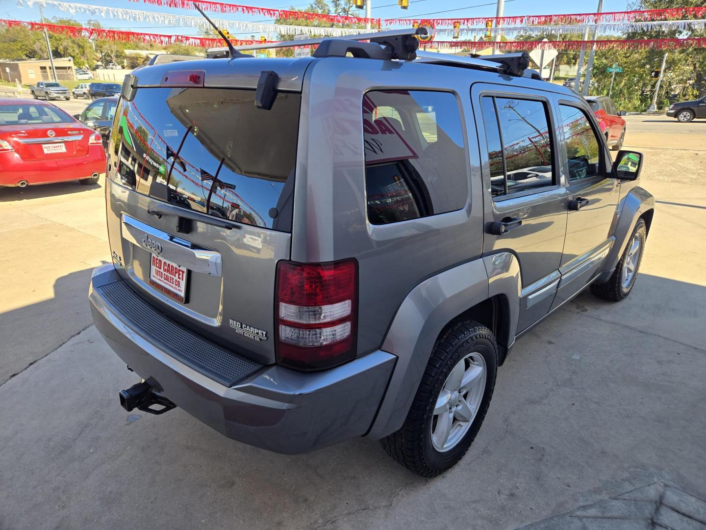 2012 GRAY Jeep Liberty Limited 4WD (1C4PJMCK5CW) with an 3.7L V6 SOHC 12V engine, 4-Speed Automatic transmission, located at 503 West Court, Seguin, TX, 78155, (830) 379-3373, 29.568621, -97.969803 - *Cash Special* 2012 Jeep Liberty Limited 4WD with a 3.7L V6 SOHC 12V, Automatic, Tilt, Cruise, AM/FM/CD/AUX Stereo, Power Windows, Locks, Seat and Side Mirrors, Bluetooth, Leather Seating, Heated Seats, Tinted Windows Alloy Wheels, Trailer Towing, Rear Wiper, Rear Defroster and more!! - Photo#2