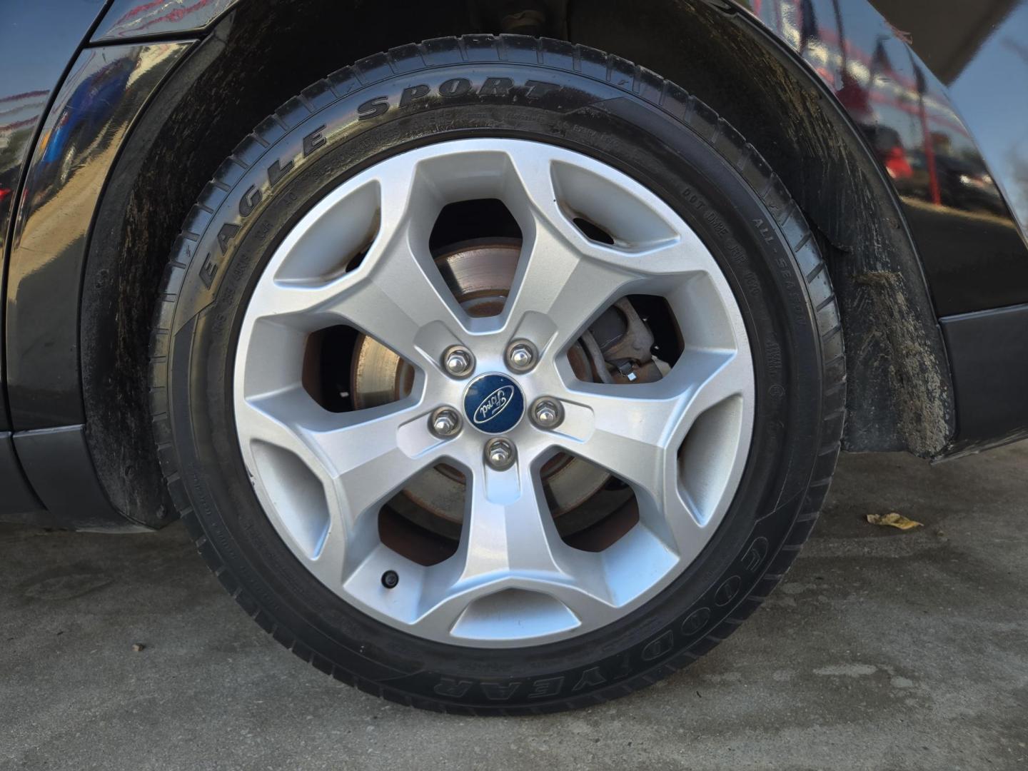 2011 Black Ford Taurus SEL FWD (1FAHP2EWXBG) with an 3.5L V6 DOHC 24V engine, 6-Speed Automatic transmission, located at 503 West Court, Seguin, TX, 78155, (830) 379-3373, 29.568621, -97.969803 - 2011 Ford Taurus SEL FWD with a 3.5L V6 DOHC 24V, Automatic, Tilt, Cruise, AM/FM/CD Stereo, Power Windows, Locks, Seat and Side Mirrors, Bluetooth, Leather Seating, Heated Seats, Tinted Windows, Dual Climate Control, Alloy Wheels, Rear Defroster and more!! - Photo#8