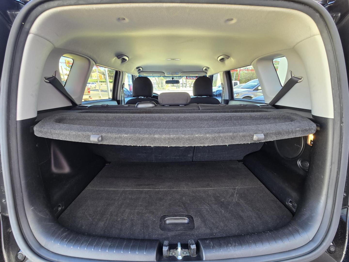 2015 Black Kia Soul + (KNDJP3A50F7) with an 2.0L L4 DOHC 16V engine, 6-Speed Automatic transmission, located at 503 West Court, Seguin, TX, 78155, (830) 379-3373, 29.568621, -97.969803 - 2015 Kia Soul + with a 2.0L L4 DOHC 16V, Automatic, Tilt, Cruise, AM/FM/AUX Touchscreen Stereo, Power Windows, Locks and Side Mirrors, Navigation, Bluetooth, Tinted Windows, Backup Camera, Alloy Wheels, Rear Wiper, Rear Defroster and more!! - Photo#7