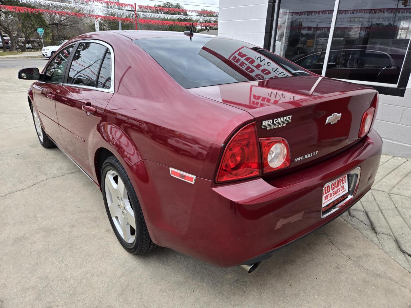 2010 Red Chevrolet Malibu 2LT (1G1ZD5E73AF) with an 3.6L V6 DOHC 24V engine, 6-Speed Automatic transmission, located at 503 West Court, Seguin, TX, 78155, (830) 379-3373, 29.568621, -97.969803 - 2010 Chevrolet Malibu with a 3.6L V6 DOHC 24V, Automatic, Tilt, Cruise, AM/FM/CD/AUX Stereo, Power Windows, Locks, Seat and Side Mirrors, Bluetooth, Onstar Capability, Alloy Wheels, Rear Defroster and more!! - Photo#3