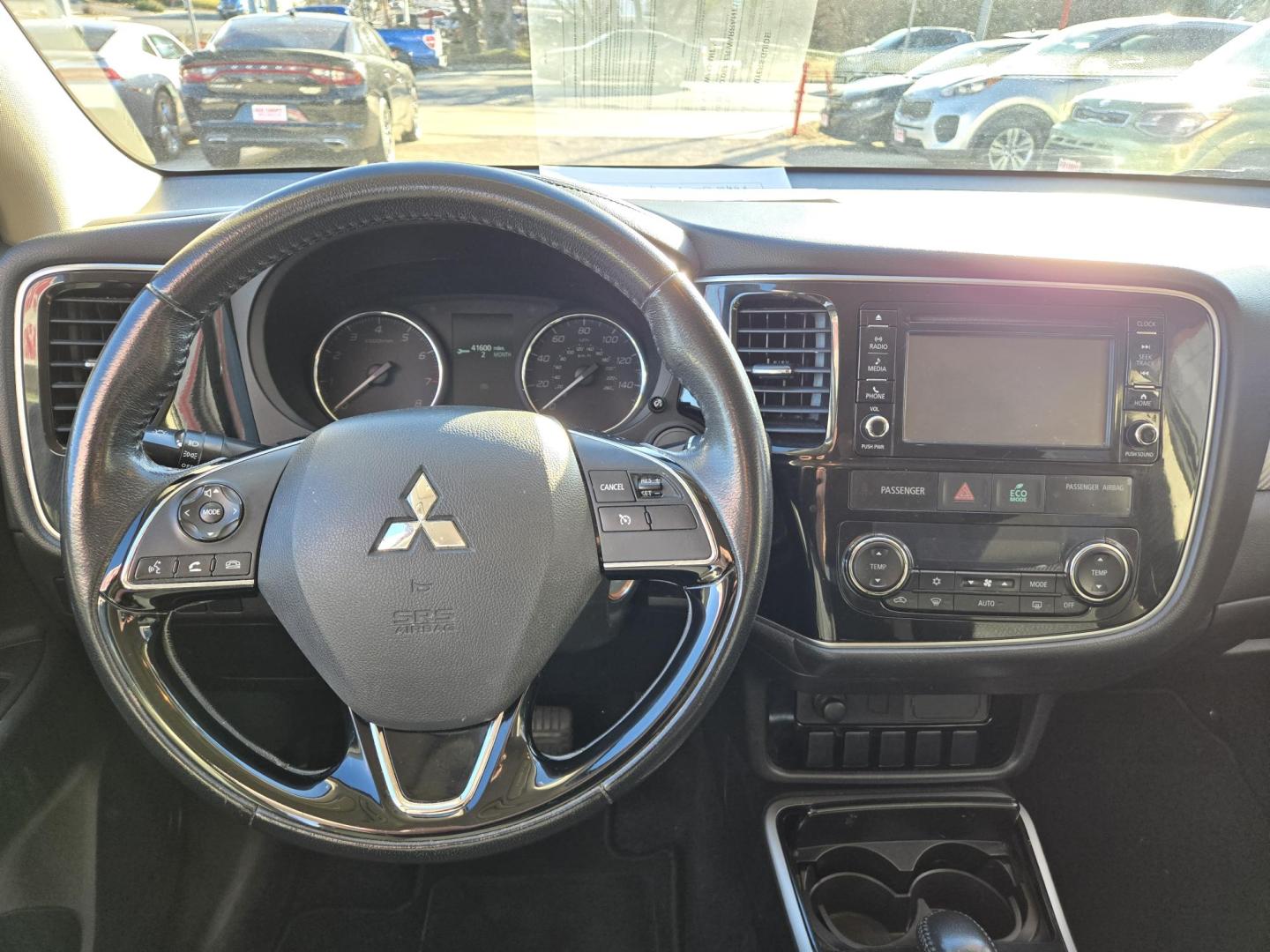 2017 GRAY Mitsubishi Outlander ES 2WD (JA4AD2A31HZ) with an 2.4L L4 DOHC 16V engine, Automatic transmission, located at 503 West Court, Seguin, TX, 78155, (830) 379-3373, 29.568621, -97.969803 - 2017 Mitsubishi Outlander ES 2WD with a 2.4L L4 DOHC 16V, Automatic, Tilt, Cruise, AM/FM/CD Touchscreen Stereo, Power Windows, Locks and Side Mirrors, Bluetooth, Dual Climate Control, Third Row Seating, Tinted Windows, Alloy Wheels, Rear Wiper, Rear Defroster and more!! - Photo#5