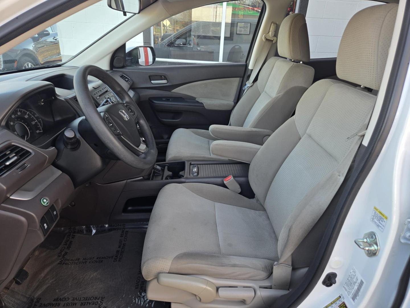 2014 WHITE Honda CR-V (5J6RM3H54EL) with an 2.4L I4 F DOHC 16V engine, Automatic transmission, located at 503 West Court, Seguin, TX, 78155, (830) 379-3373, 29.568621, -97.969803 - 2014 Honda CR-V EX with a 2.4L I4 F DOHC 16V, Automatic, Tilt, Cruise, AM/FM/CD Stereo, Power Windows, Locks and Side Mirrors, Bluetooth, Alloy Wheels, Power Sunroof, Rear Wiper, Rear Defroster and more!! - Photo#4