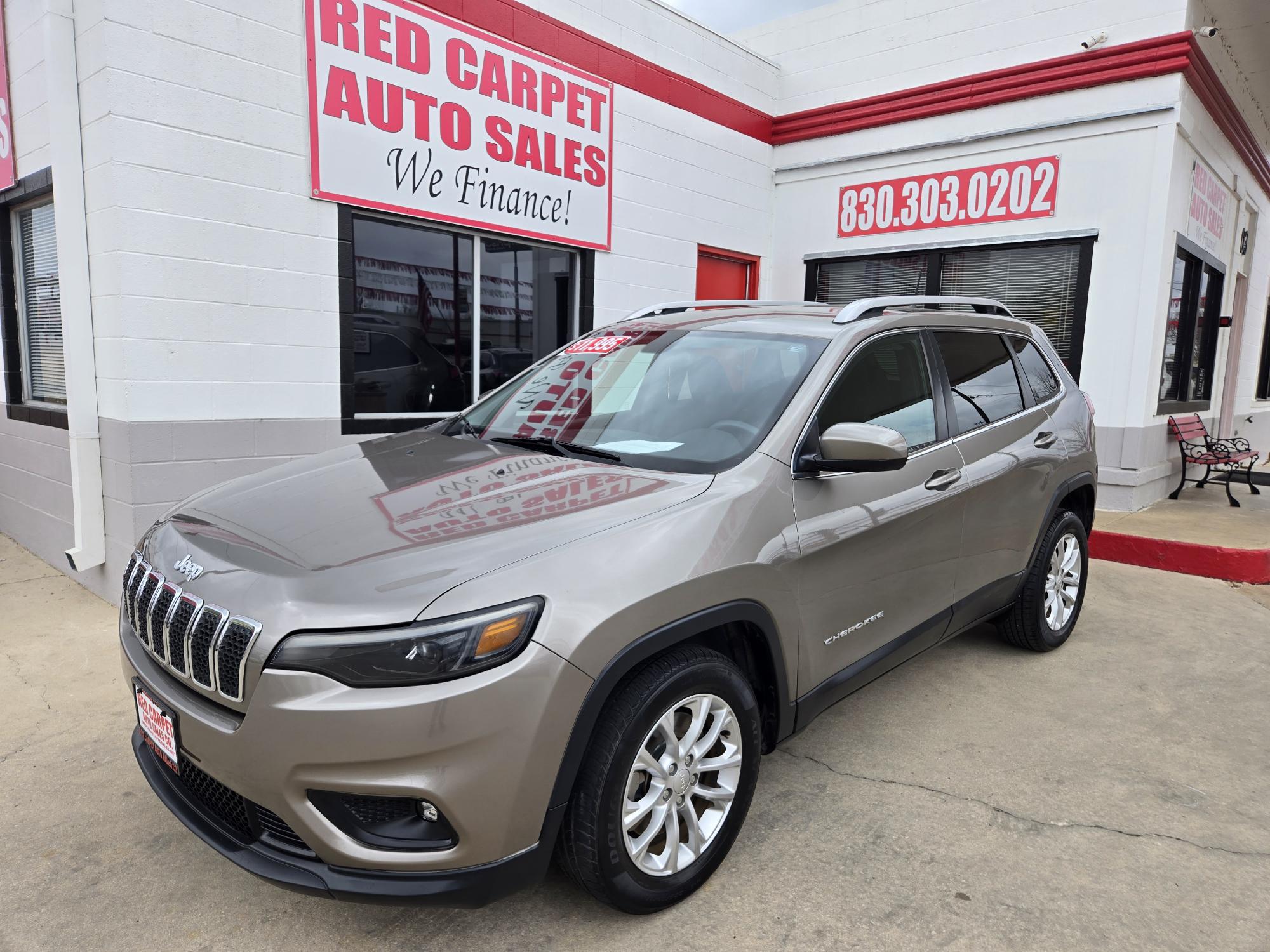photo of 2019 Jeep Cherokee Latitude FWD