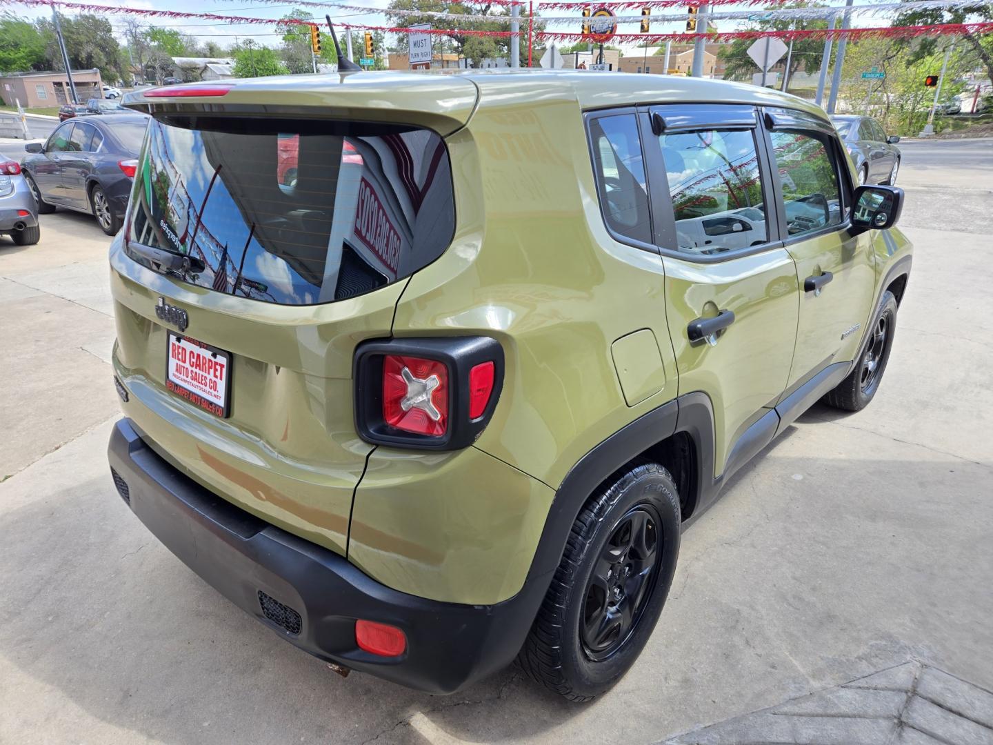 2015 Green Jeep Renegade (ZACCJAAH0FP) with an 1.4L l4 F 16V engine, Manual Transmission transmission, located at 503 West Court, Seguin, TX, 78155, (830) 379-3373, 29.568621, -97.969803 - *Cash Special* 2015 Jeep Renegade Sport with a 1.4L l4 F 16V, Standard Transmission, Tilt, Cruise, AM/FM/AUX Stereo, Power Windows, Locks and Side Mirrors, Alloy Wheels, Rear Wiper, Rear Defroster and more!! - Photo#2