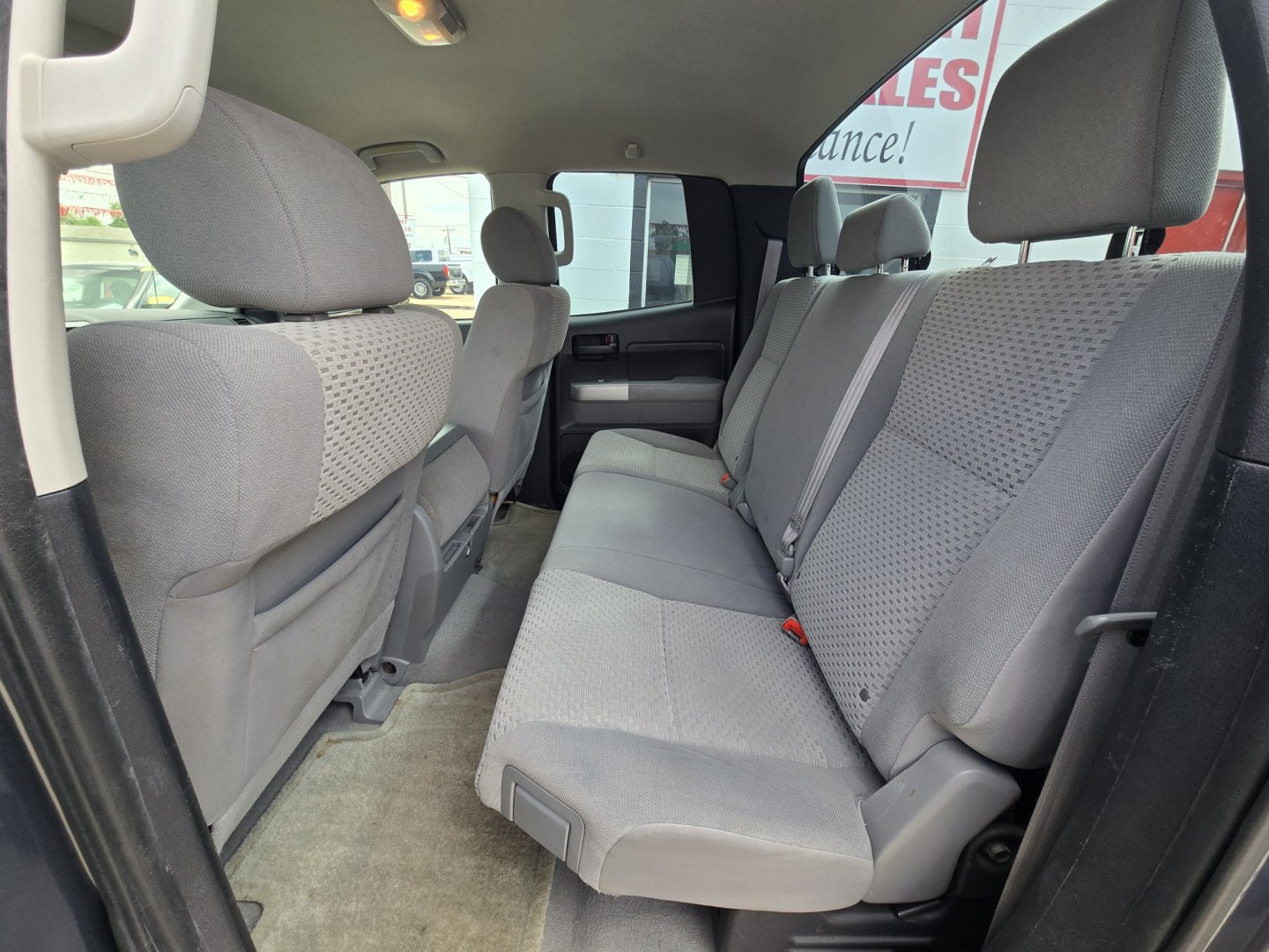 2009 GRAY Toyota Tundra SR5 Double Cab 4.7L 2WD (5TFRT54109X) with an 4.7L V8 DOHC 32V engine, 5-Speed Automatic Overdrive transmission, located at 503 West Court, Seguin, TX, 78155, (830) 379-3373, 29.568621, -97.969803 - 2009 Toyota Tundra SR5 Double Cab 2WD with a 4.7L V8 DOHC 32V, Automatic, Tilt, Cruise, AM/FM Touchscreen Stereo, Power Windows, Locks and Side Mirrors, Front Bench Seating, Running Boards, Alloy Wheels, Tinted Windows, Trailer Towing and more!! - Photo#6
