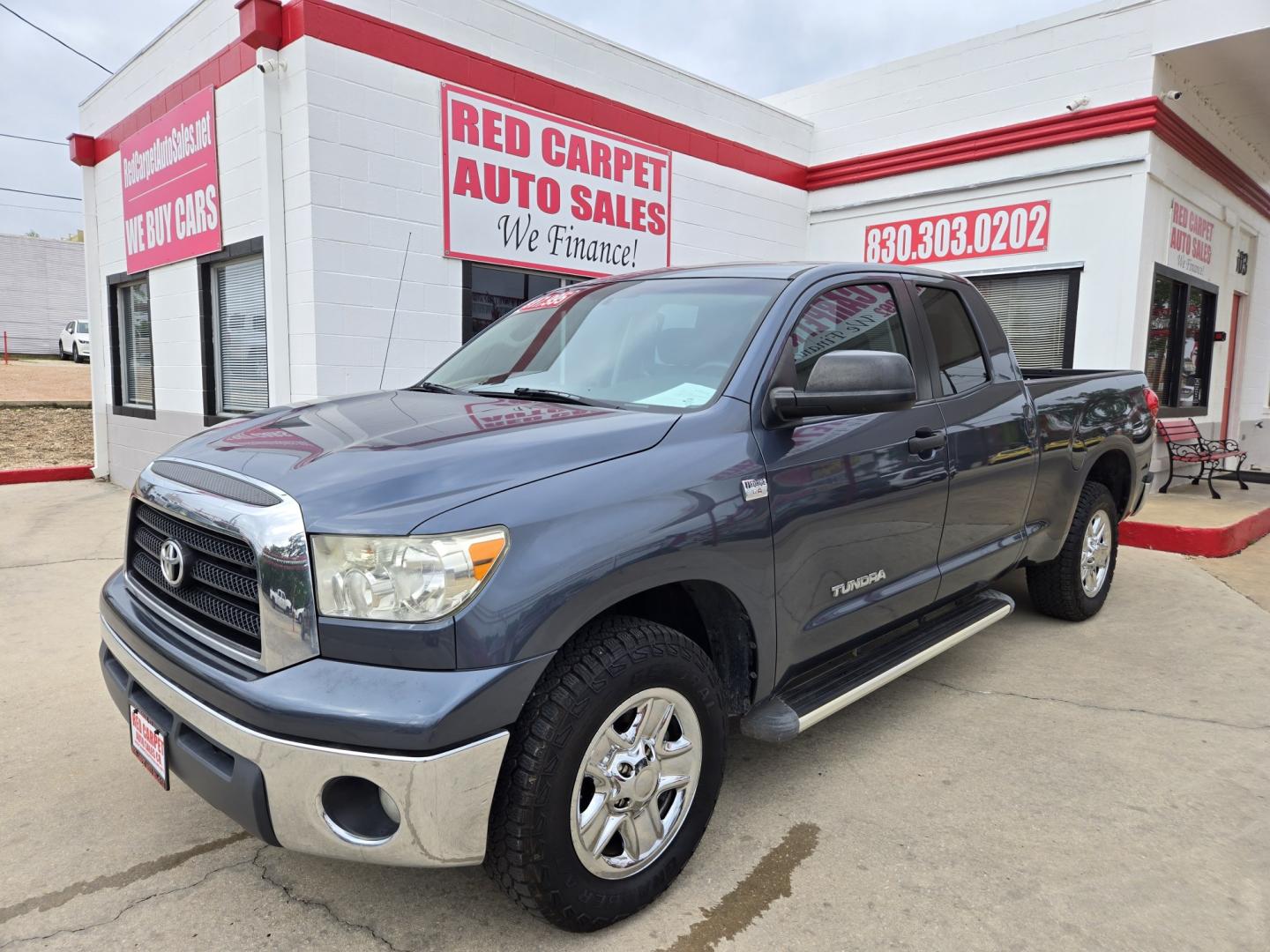2009 GRAY Toyota Tundra SR5 Double Cab 4.7L 2WD (5TFRT54109X) with an 4.7L V8 DOHC 32V engine, 5-Speed Automatic Overdrive transmission, located at 503 West Court, Seguin, TX, 78155, (830) 379-3373, 29.568621, -97.969803 - 2009 Toyota Tundra SR5 Double Cab 2WD with a 4.7L V8 DOHC 32V, Automatic, Tilt, Cruise, AM/FM Touchscreen Stereo, Power Windows, Locks and Side Mirrors, Front Bench Seating, Running Boards, Alloy Wheels, Tinted Windows, Trailer Towing and more!! - Photo#0