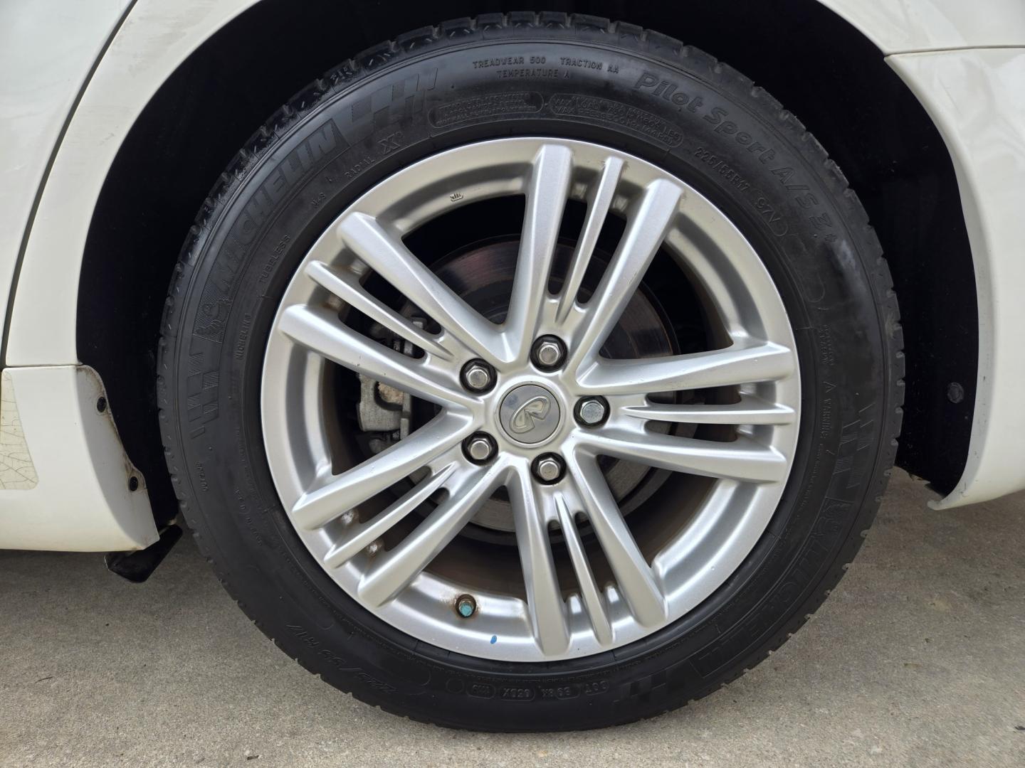 2013 WHITE Infiniti G Sedan 37 Journey (JN1CV6AP8DM) with an 3.7L V6 DOHC 24V engine, 5-Speed Automatic transmission, located at 503 West Court, Seguin, TX, 78155, (830) 379-3373, 29.568621, -97.969803 - 2013 Infiniti G Sedan 37 Journey with a 3.7L V6 DOHC 24V, Automatic, Tilt, Cruise, AM/FM/CD Touchscreen Stereo, Power Windows, Locks, Seat and Side Mirrors, Bluetooth, Leather Seating, Navigation System, Dual Climate Control, Tinted Windows, Power Sunroof, Alloy Wheels, Backup Camera, Rear Defroster - Photo#8