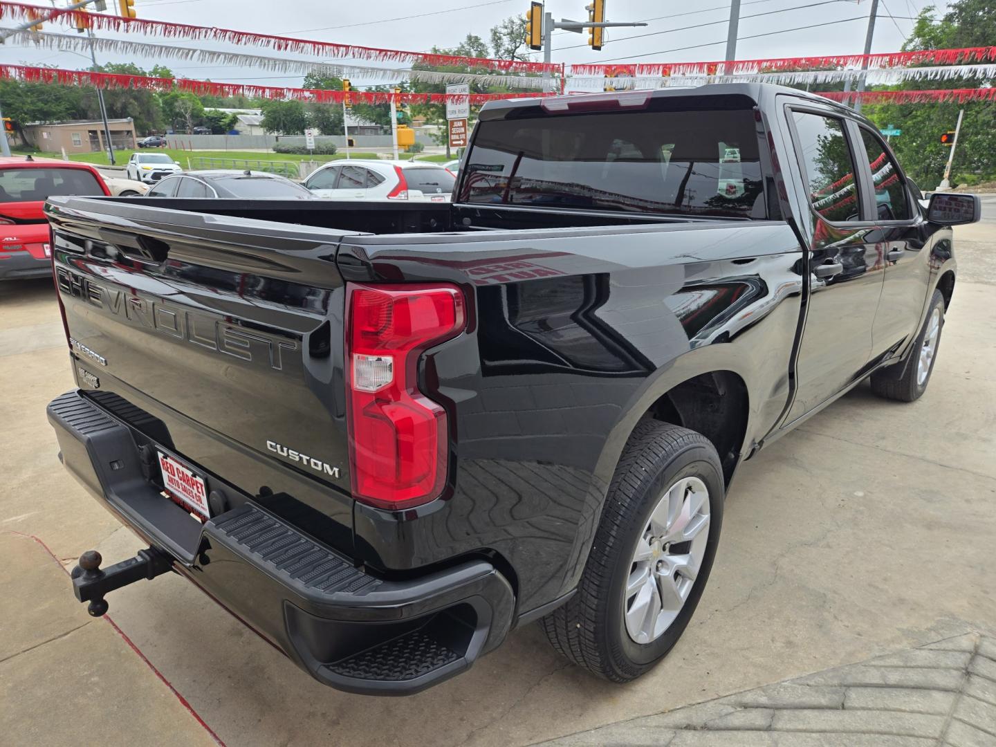 2020 Black Chevrolet Silverado 1500 Custom Crew Cab Long Box 2WD (3GCPWBEH3LG) with an 4.3L V6 engine, 6A transmission, located at 503 West Court, Seguin, TX, 78155, (830) 379-3373, 29.568621, -97.969803 - 2020 Chevrolet Silverado 1500 Custom Crew Cab 2WD with a 4.3L V6, Automatic, Tilt, Cruise, AM/FM Touchscreen Stereo, Power Windows, Locks and Side Mirrors, Bluetooth, Front Bench Seat, Tinted Windows, Trailer Towing, Alloy Wheels, Backup Camera and more!! - Photo#2