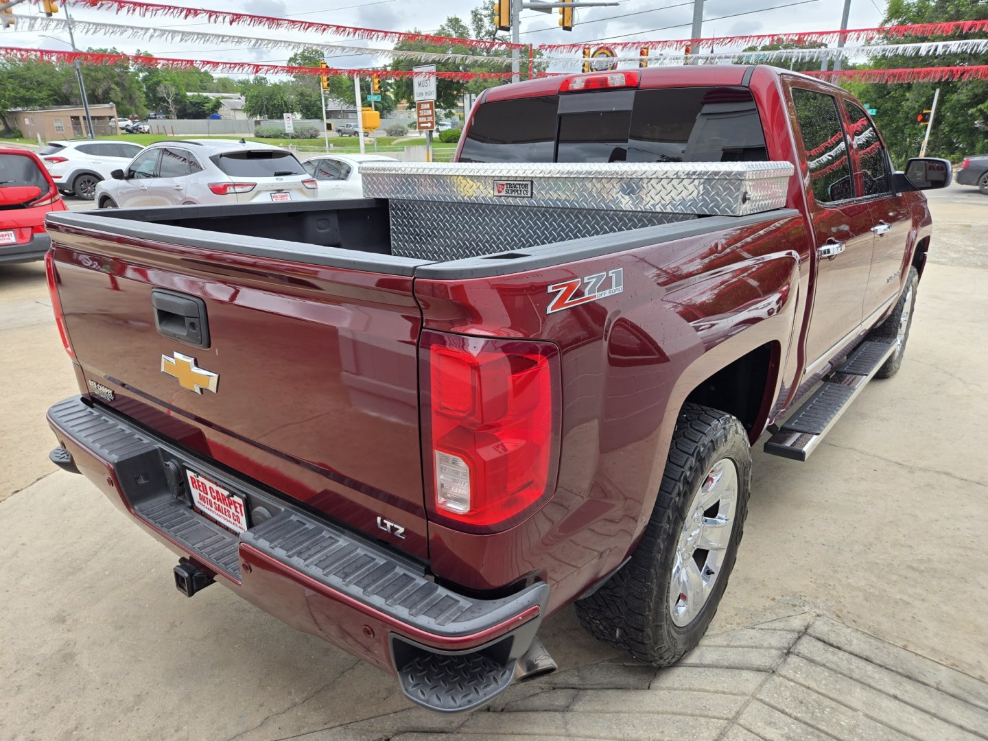 2016 Maroon Chevrolet Silverado 1500 LTZ Crew Cab 4WD (3GCUKSEC5GG) with an 5.3L V8 OHV 16V engine, 6A transmission, located at 503 West Court, Seguin, TX, 78155, (830) 379-3373, 29.568621, -97.969803 - 2016 Chevrolet Silverado 1500 LTZ Crew Cab 4WD with a 5.3L V8 OHV 16V, Automatic, Tilt, Cruise, AM/FM Touchscreen Stereo, Power Windows, Locks, Seat and Side Mirrors, Bluetooth, Leather Seating, Heated and Cooled Seats, Dual Climate Control, Tinted Windows, Running Boards, Trailer Towing, Onstar Cap - Photo#2