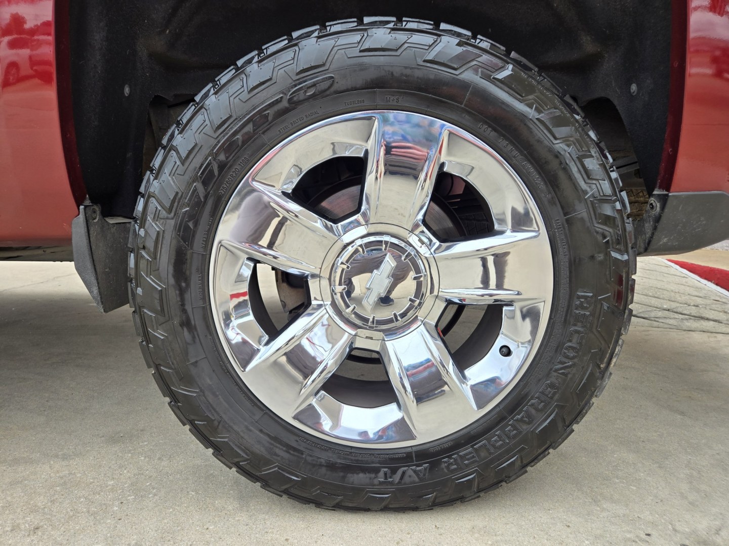 2016 Maroon Chevrolet Silverado 1500 LTZ Crew Cab 4WD (3GCUKSEC5GG) with an 5.3L V8 OHV 16V engine, 6A transmission, located at 503 West Court, Seguin, TX, 78155, (830) 379-3373, 29.568621, -97.969803 - 2016 Chevrolet Silverado 1500 LTZ Crew Cab 4WD with a 5.3L V8 OHV 16V, Automatic, Tilt, Cruise, AM/FM Touchscreen Stereo, Power Windows, Locks, Seat and Side Mirrors, Bluetooth, Leather Seating, Heated and Cooled Seats, Dual Climate Control, Tinted Windows, Running Boards, Trailer Towing, Onstar Cap - Photo#7