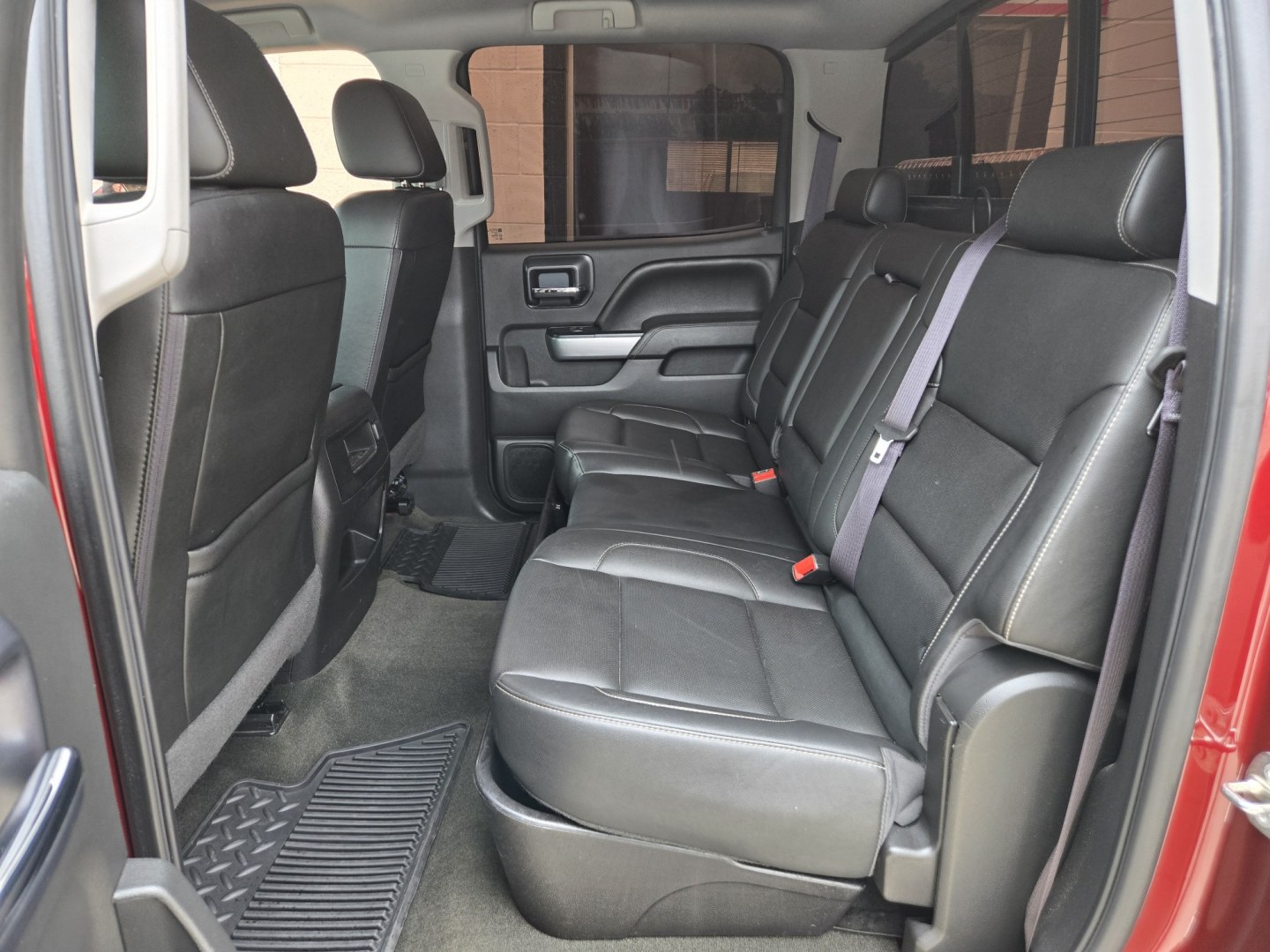 2016 Maroon Chevrolet Silverado 1500 LTZ Crew Cab 4WD (3GCUKSEC5GG) with an 5.3L V8 OHV 16V engine, 6A transmission, located at 503 West Court, Seguin, TX, 78155, (830) 379-3373, 29.568621, -97.969803 - 2016 Chevrolet Silverado 1500 LTZ Crew Cab 4WD with a 5.3L V8 OHV 16V, Automatic, Tilt, Cruise, AM/FM Touchscreen Stereo, Power Windows, Locks, Seat and Side Mirrors, Bluetooth, Leather Seating, Heated and Cooled Seats, Dual Climate Control, Tinted Windows, Running Boards, Trailer Towing, Onstar Cap - Photo#6