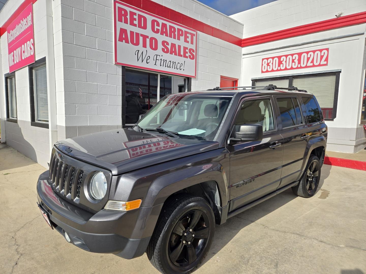 2015 GRAY Jeep Patriot Sport 2WD (1C4NJPBA0FD) with an 2.0L L4 DOHC 16V engine, Automatic transmission, located at 503 West Court, Seguin, TX, 78155, (830) 379-3373, 29.568621, -97.969803 - 2015 Jeep Patriot Sport 2WD with a 2.0L L4 DOHC 16V, Automatic, Tilt, Cruise, AM/FM/CD/AUX Stereo, Power Windows, Locks and Side Mirrors, Tinted Windows, Alloy Wheels, Rear Wiper, Rear Defroster and more!!- Photo#0