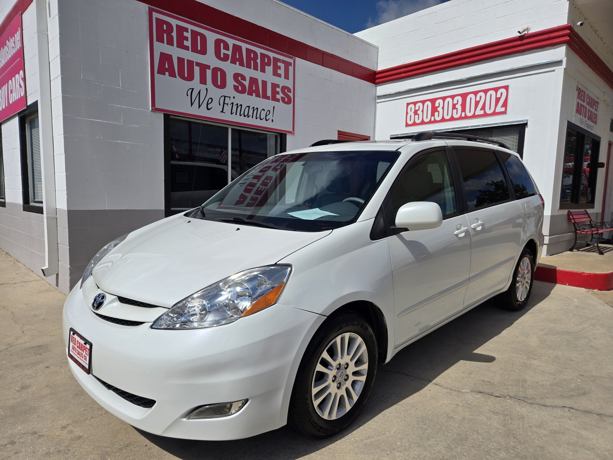 photo of 2009 Toyota Sienna XLE FWD