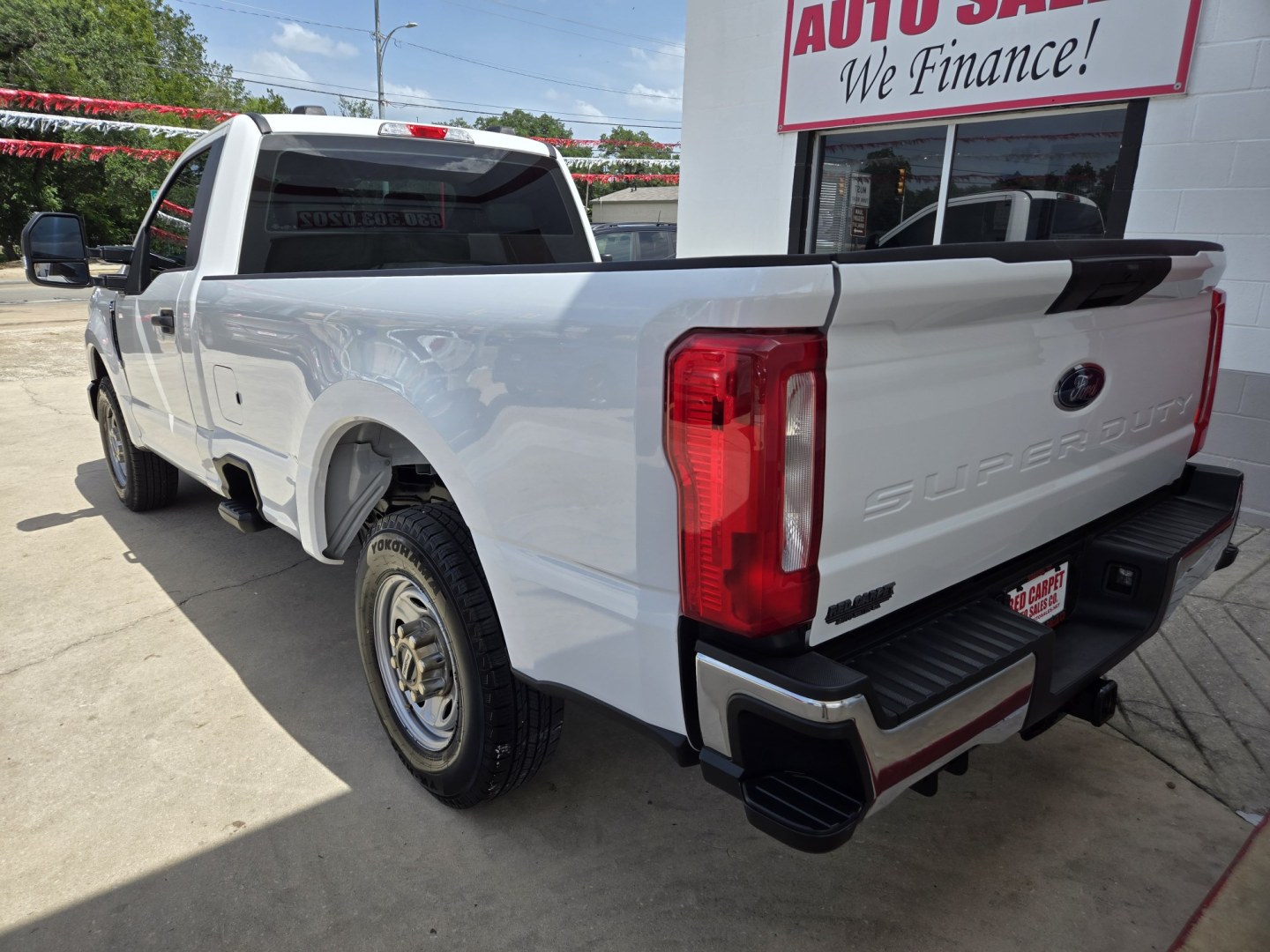 2020 WHITE Ford F-250 SD XL 2WD (1FDBF2A65LE) with an 6.2L V8 F SOHC 16V engine, 6A transmission, located at 503 West Court, Seguin, TX, 78155, (830) 379-3373, 29.568621, -97.969803- Photo#3