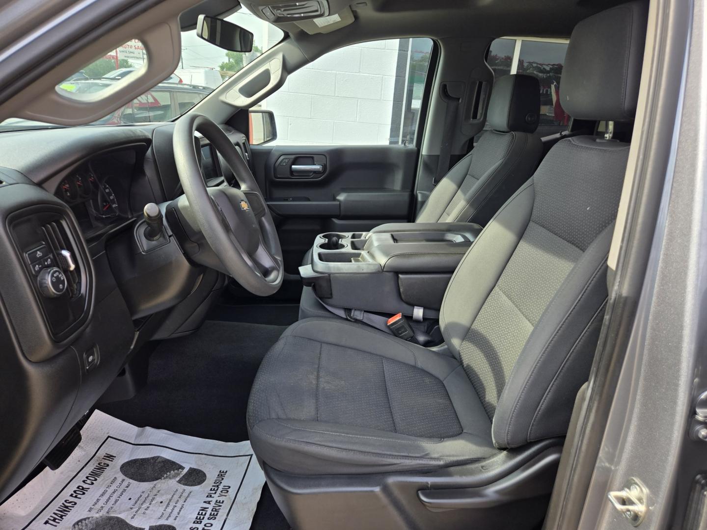 2020 GRAY Chevrolet Silverado 1500 Custom Double Cab 2WD (1GCRWBEH0LZ) with an 4.3L V6 engine, 6A transmission, located at 503 West Court, Seguin, TX, 78155, (830) 379-3373, 29.568621, -97.969803 - 2020 Chevrolet Silverado 1500 Custom Double Cab 2WD with a 4.3L V6, Automatic, Tilt, Cruise, AM/FM Touchscreen Stereo, Power Windows, Locks and Side Mirrors, Bluetooth, Running Boards, Backup Camera, Alloy Wheels, Rear Defroster and more!!- Photo#5
