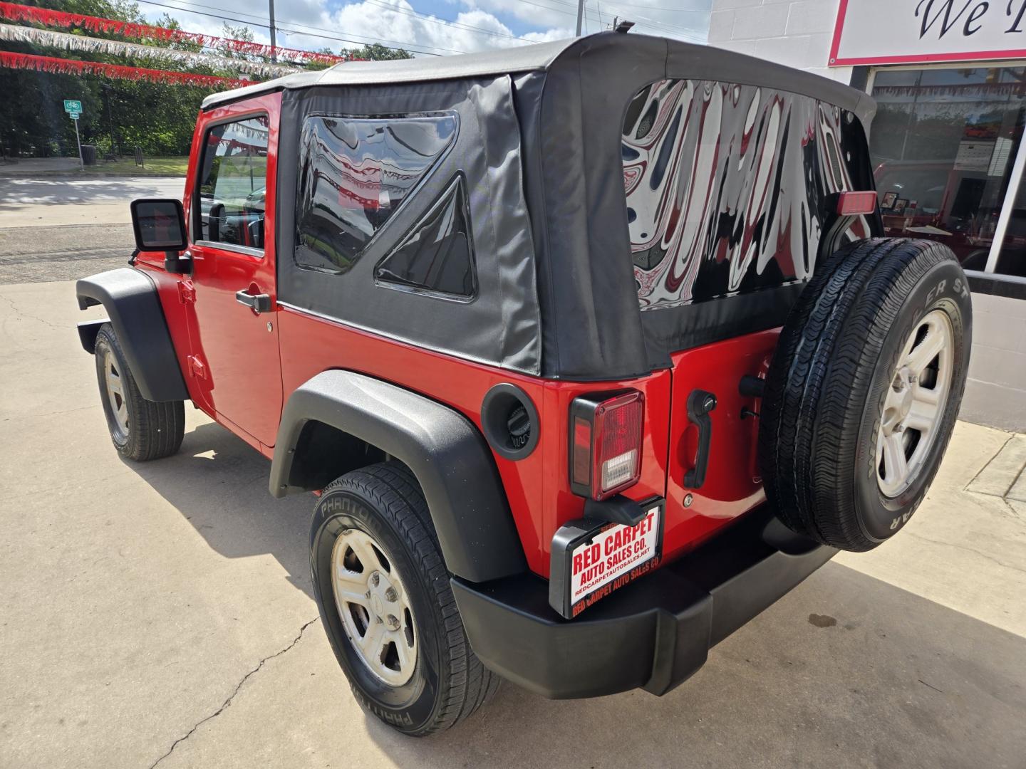 2007 RED Jeep Wrangler X (1J4FA24107L) with an 3.8L V6 OHV 12V engine, Automatic transmission, located at 503 West Court, Seguin, TX, 78155, (830) 379-3373, 29.568621, -97.969803- Photo#3