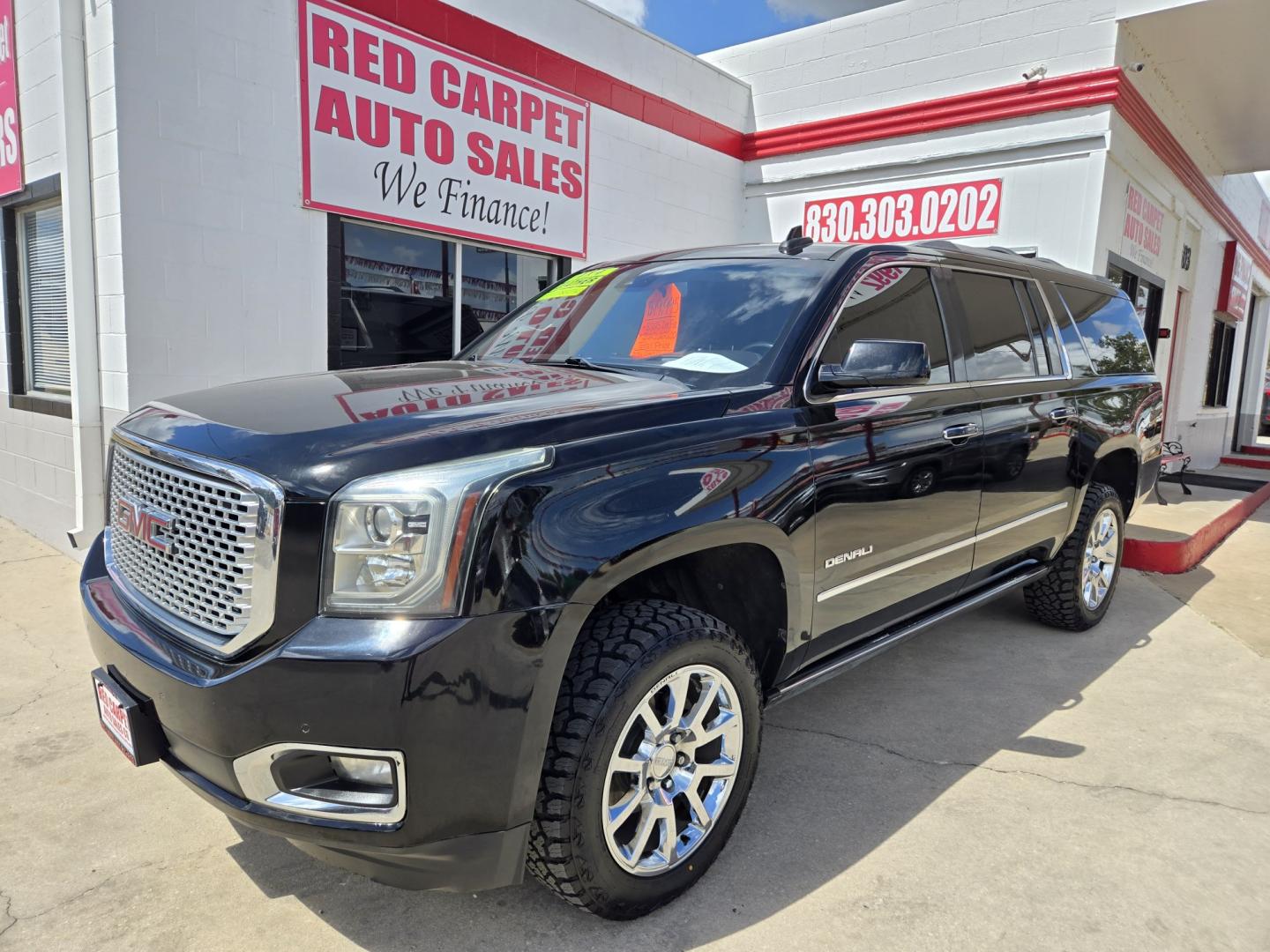 2016 Black GMC Yukon XL Denali 4WD (1GKS2HKJ6GR) with an 6.2L V8 OHV 16V engine, 6A transmission, located at 503 West Court, Seguin, TX, 78155, (830) 379-3373, 29.568621, -97.969803 - 2016 GMC Yukon XL Denali 4WD with a 6.2L V8 OHV 16V, Automatic, Tilt, Cruise, AM/FM Touchscreen Stereo, Power Windows, Locks, Seat and Side Mirrors, Leather Seating, Bluetooth, Dual Climate Control, Rear A/C, Third Row Seating, Power Rear Hatch, Power Running Boards, Power Sunroof, Alloy Wheels, Tin- Photo#0