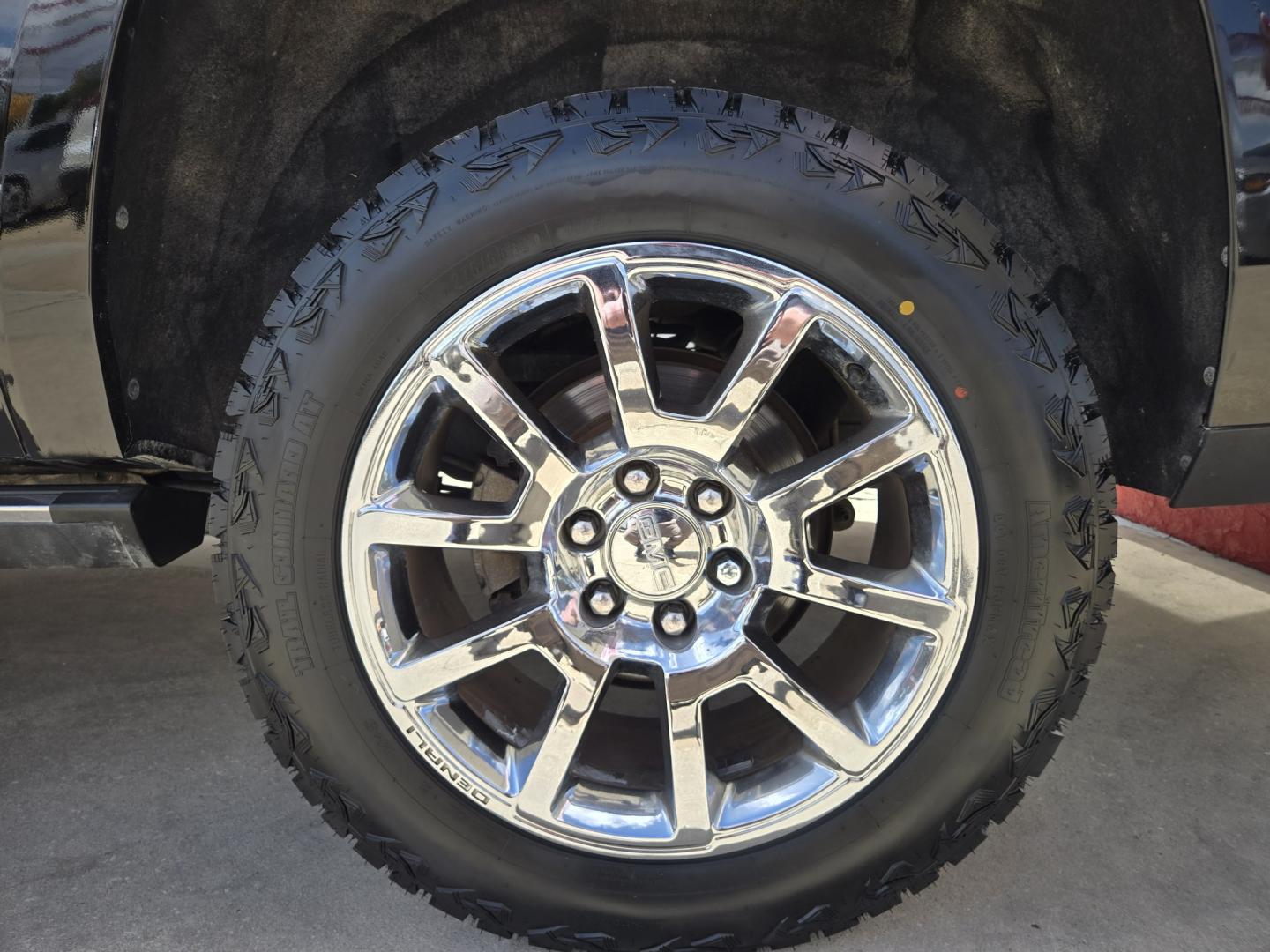 2016 Black GMC Yukon XL Denali 4WD (1GKS2HKJ6GR) with an 6.2L V8 OHV 16V engine, 6A transmission, located at 503 West Court, Seguin, TX, 78155, (830) 379-3373, 29.568621, -97.969803 - 2016 GMC Yukon XL Denali 4WD with a 6.2L V8 OHV 16V, Automatic, Tilt, Cruise, AM/FM Touchscreen Stereo, Power Windows, Locks, Seat and Side Mirrors, Leather Seating, Bluetooth, Dual Climate Control, Rear A/C, Third Row Seating, Power Rear Hatch, Power Running Boards, Power Sunroof, Alloy Wheels, Tin- Photo#9