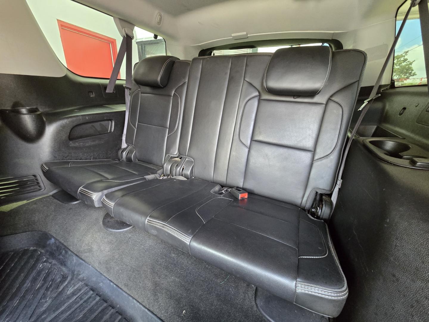 2016 Black GMC Yukon XL Denali 4WD (1GKS2HKJ6GR) with an 6.2L V8 OHV 16V engine, 6A transmission, located at 503 West Court, Seguin, TX, 78155, (830) 379-3373, 29.568621, -97.969803 - 2016 GMC Yukon XL Denali 4WD with a 6.2L V8 OHV 16V, Automatic, Tilt, Cruise, AM/FM Touchscreen Stereo, Power Windows, Locks, Seat and Side Mirrors, Leather Seating, Bluetooth, Dual Climate Control, Rear A/C, Third Row Seating, Power Rear Hatch, Power Running Boards, Power Sunroof, Alloy Wheels, Tin- Photo#7
