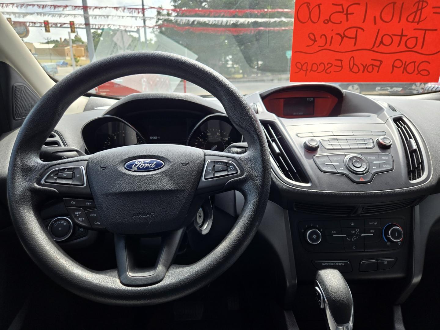 2019 WHITE Ford Escape S FWD (1FMCU0F70KU) with an 2.5L L4 DOHC 16V engine, 6A transmission, located at 503 West Court, Seguin, TX, 78155, (830) 379-3373, 29.568621, -97.969803 - 2019 Ford Escape S FWD with a 2.5L L4 DOHC 16V, Automatic, Tilt, Cruise, AM/FM Stereo, Power Windows, Locks and Side Mirrors, Bluetooth, Tinted Windows, Automatic Headlights, Rear Wiper, Rear Defroster and more!!- Photo#5