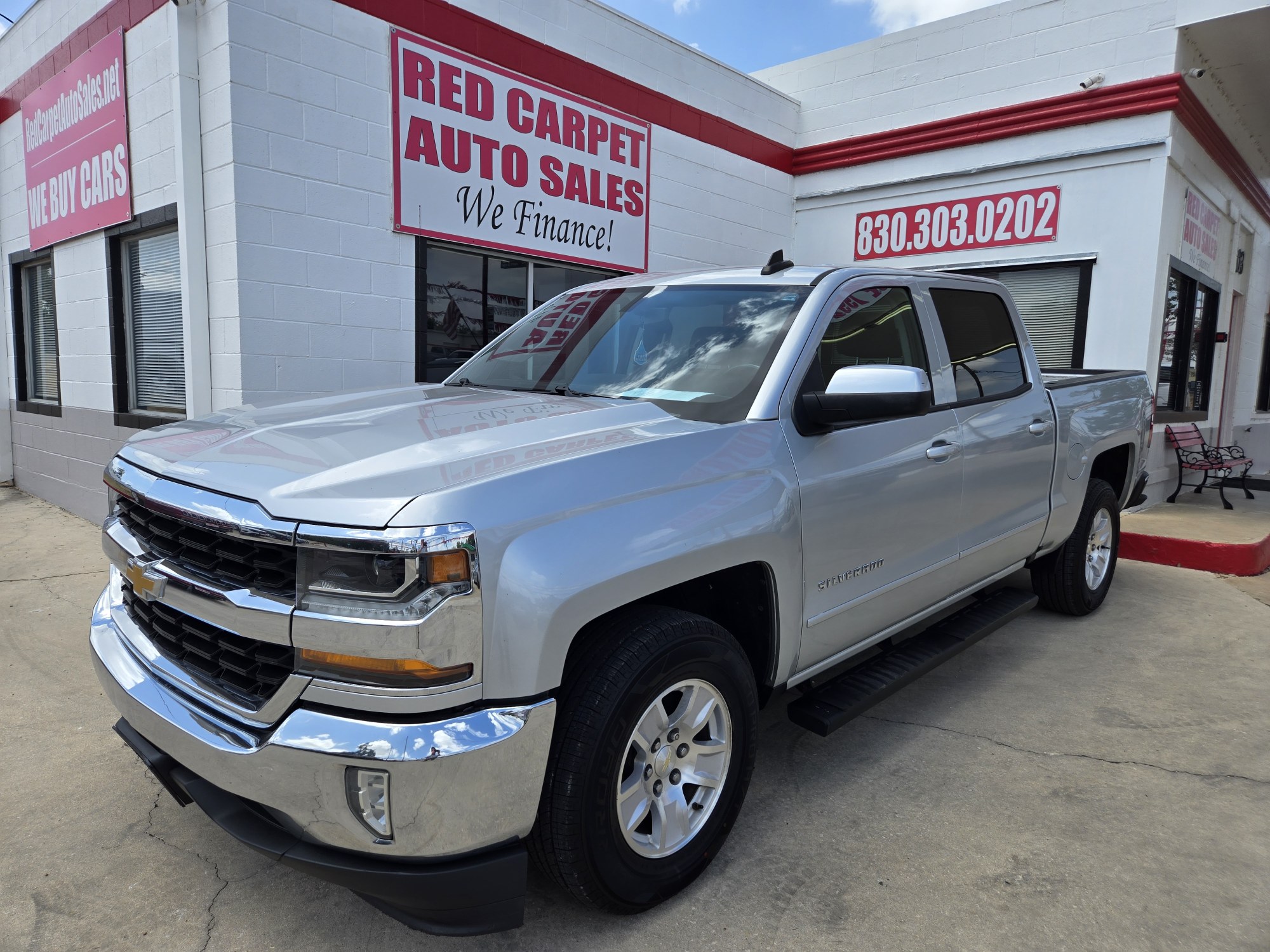 photo of 2018 Chevrolet Silverado 1500 LT Crew Cab 2WD