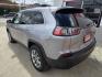 2019 SILVER Jeep Cherokee Latitude Plus 4WD (1C4PJMLXXKD) with an 3.2L V6 DOHC 24V engine, Automatic transmission, located at 503 West Court, Seguin, TX, 78155, (830) 379-3373, 29.568621, -97.969803 - 2019 Jeep Cherokee Latitude Plus 4WD with a 3.2L V6 DOHC 24V, Automatic, Tilt, Cruise, AM/FM/AUX Touchscreen Stereo, Power Windows, Locks, Seat and Side Mirrors, Leather Seating, Bluetooth, Tinted Windows, Backup Camera, Alloy Wheels, Rear Wiper, Rear Defroster and more!!- Photo#3