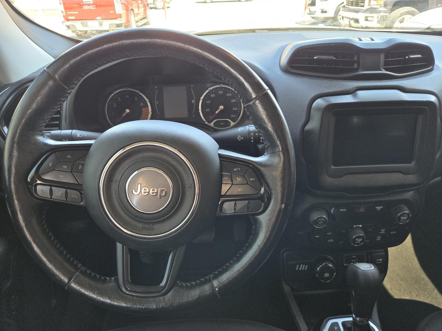 2020 WHITE Jeep Renegade Latitude 4WD (ZACNJBBB1LP) with an 2.4L L4 DOHC 16V engine, 9A transmission, located at 503 West Court, Seguin, TX, 78155, (830) 379-3373, 29.568621, -97.969803 - 2020 Jeep Renegade Latitude 4WD with a 2.4L L4 DOHC 16V, Automatic, Tilt, Cruise, AM/FM/AUX Stereo, Power Windows, Locks, Seat and Side Mirrors, Bluetooth, Dual Climate Control, Tinted Windows, Rear Wiper, Rear Defroster and more!!- Photo#5