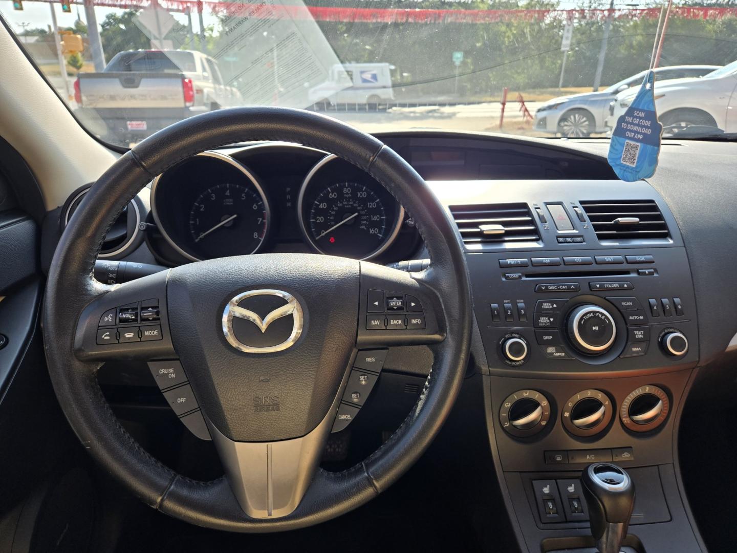 2012 BLUE Mazda MAZDA3 I Grand Touring 5-Door (JM1BL1M76C1) with an 2.0L L4 DOHC 16V engine, Automatic transmission, located at 503 West Court, Seguin, TX, 78155, (830) 379-3373, 29.568621, -97.969803 - 2012 Mazda MAZDA3 I Grand Touring 5-Door with a 2.0L L4 DOHC 16V, Automatic, Tilt, Cruise, AM/FM/CD Stereo, Power Windows, Locks, Seat and Side Mirrors, Bluetooth, Leather Seating, Heated Seats, Power Sunroof, Alloy Wheels, Rear Wiper, Rear Defroster and more!!- Photo#5