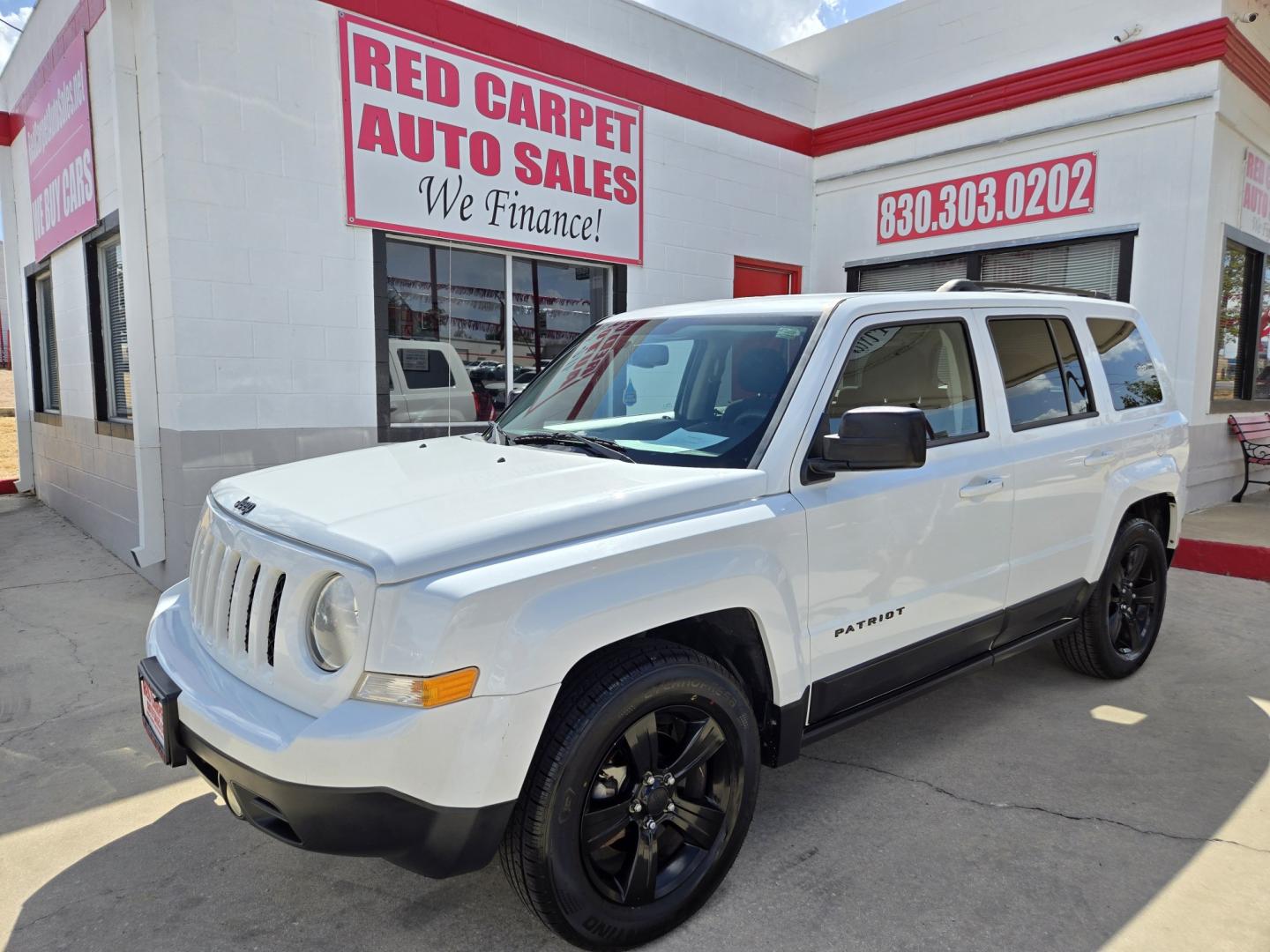 2015 WHITE Jeep Patriot Sport 2WD (1C4NJPBA7FD) with an 2.0L L4 DOHC 16V engine, Automatic transmission, located at 503 West Court, Seguin, TX, 78155, (830) 379-3373, 29.568621, -97.969803 - 2015 Jeep Patriot Sport 2WD with a 2.0L L4 DOHC 16V, Automatic, Tilt, Cruise, AM/FM/CD/AUX Stereo, Power Windows, Locks and Side Mirrors, Bluetooth, Tinted Windows, Alloy Wheels, Rear Wiper, Rear Defroster and more!!- Photo#0