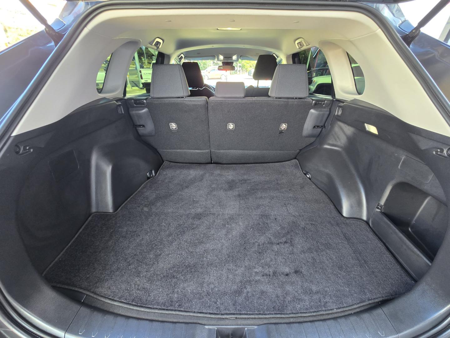 2025 GRAY Toyota RAV4 LE (2T3H1RFV0SW) with an 2.5L L4 DOHC 16V engine, 8A transmission, located at 503 West Court, Seguin, TX, 78155, (830) 379-3373, 29.568621, -97.969803 - 2025 Toyota RAV4 LE with a 2.5L L4 DOHC 16V, Automatic, Tilt, Cruise, AM/FM Touchscreen Stereo, Apple Carplay and Android Auto, Power Windows, Locks and Side Mirrors, Bluetooth, Tinted Windows, Backup Camera, Rear Wiper, Rear Defroster and more!!- Photo#7