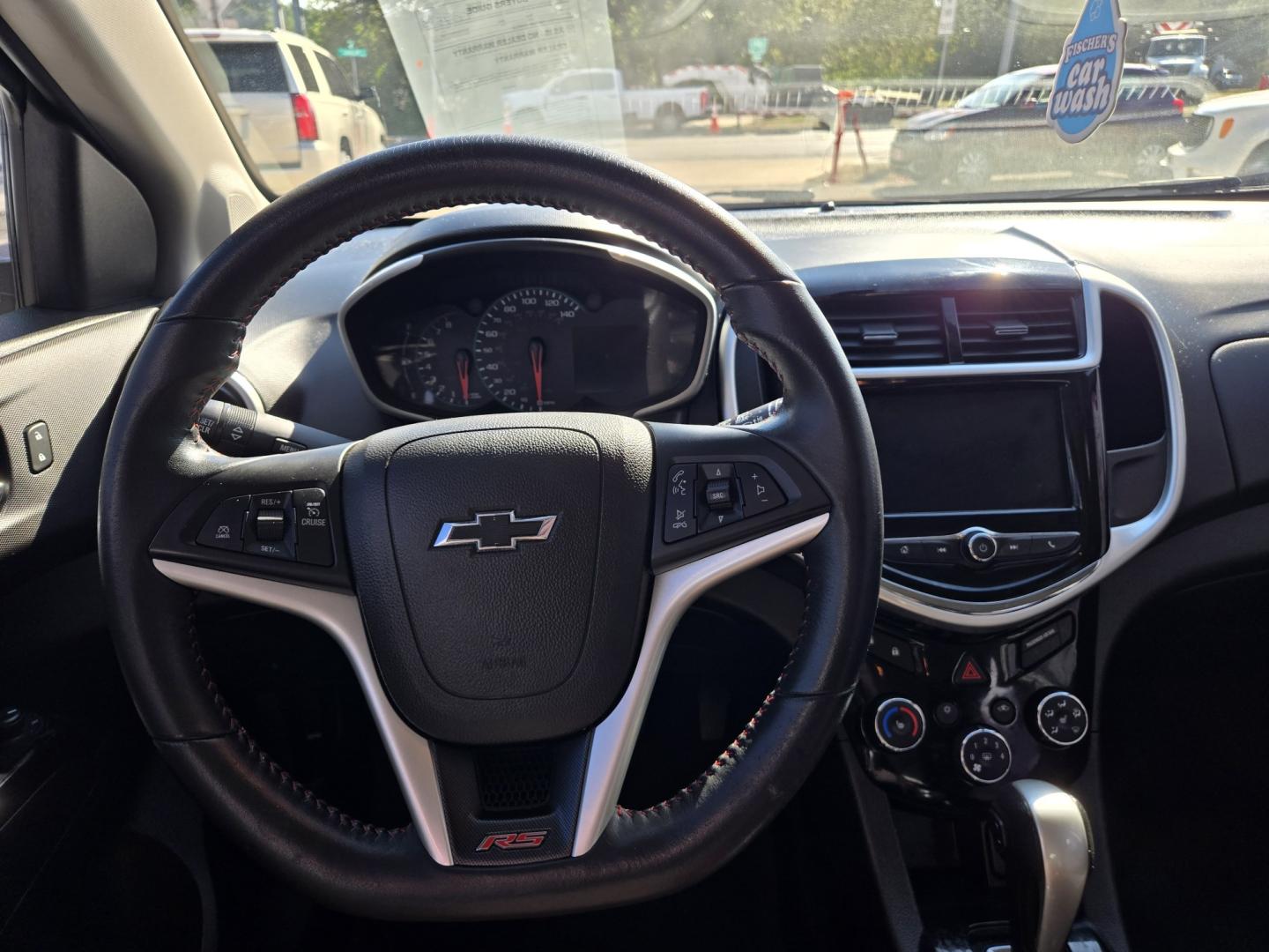 2019 WHITE Chevrolet Sonic LT Auto 5-Door (1G1JD6SB8K4) with an 1.4L L4 DOHC 24V TURBO engine, 6A transmission, located at 503 West Court, Seguin, TX, 78155, (830) 379-3373, 29.568621, -97.969803 - 2019 Chevrolet Sonic LT with a 1.4L L4 DOHC 24V TURBO, Automatic, Tilt, Cruise, AM/FM Touchscreen Stereo, Power Windows, Locks and Side Mirrors, Bluetooth, Onstar Capability, Heated Seats, Backup Camera, Alloy Wheels, Rear Wiper, Rear Defroster and more!!- Photo#5