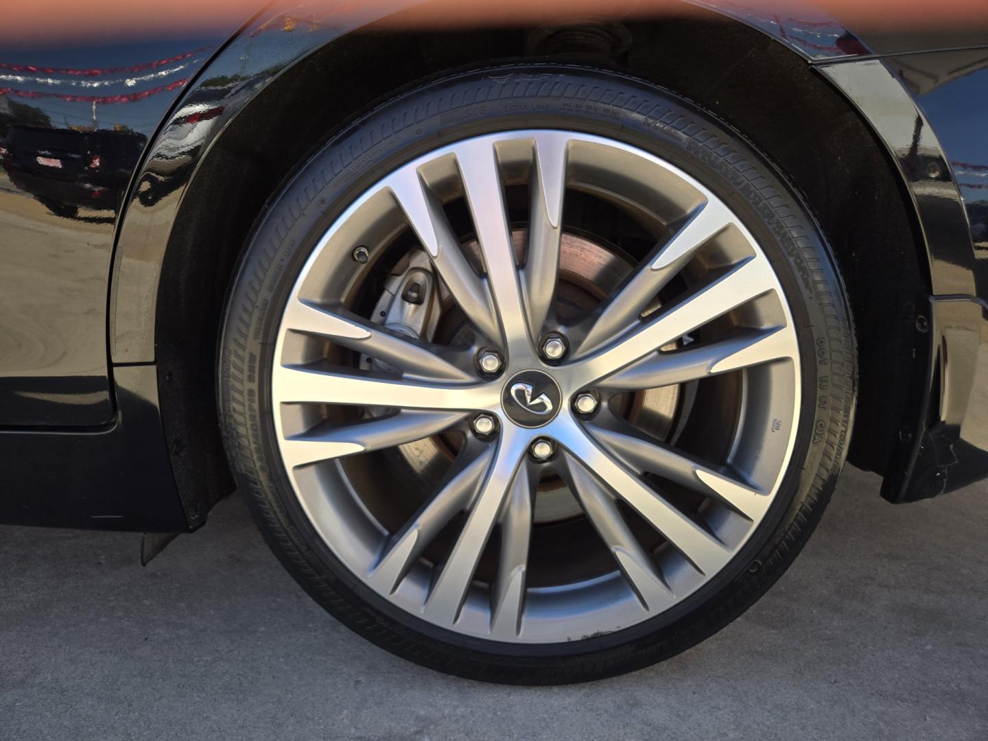 2018 Black Infiniti Q50 3.0t Sport (JN1EV7APXJM) with an 3.0L V6 DOHC 24V TURBO engine, 7A transmission, located at 503 West Court, Seguin, TX, 78155, (830) 379-3373, 29.568621, -97.969803 - 2018 Infiniti Q50 Sport with a 3.0L V6 DOHC 24V TURBO, Automatic, Tilt, Cruise, AM/FM Touchscreen Stereo, Power Windows, Locks, Seat and Side Mirrors, Bluetooth, Leather Seating, Heated Seats, Dual Climate Control, Rear A/C, Power Sunroof, Tinted Windows, Alloy Wheels, Backup Camera, Bumper Sensors,- Photo#8
