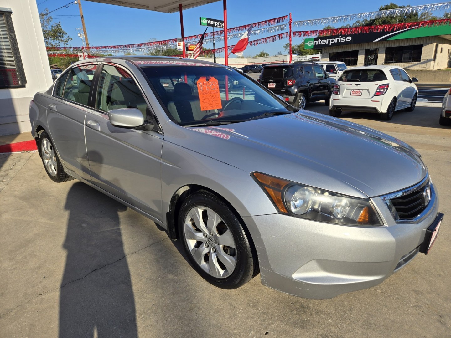 2009 SILVER Honda Accord EX Sedan AT (1HGCP26739A) with an 2.4L L4 DOHC 16V engine, 5A transmission, located at 503 West Court, Seguin, TX, 78155, (830) 379-3373, 29.568621, -97.969803 - 2009 Honda Accord EX Sedan with a 2.4L L4 DOHC 16V, Automatic, Tilt, Cruise, AM/FM/CD Stereo, Power Windows, Locks, Seat and Side Mirrors, Power Sunroof, Alloy Wheels, Rear Defroster and more!!- Photo#1