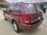 2007 RED Jeep Grand Cherokee Laredo 4WD (1J8HR48P67C) with an 4.7L V8 SOHC 16V FFV engine, 5A OD transmission, located at 503 West Court, Seguin, TX, 78155, (830) 379-3373, 29.568621, -97.969803 - 2007 Jeep Grand Cherokee Laredo 4WD with a 4.7L V8 SOHC 16V FFV, Automatic, Tilt, Cruise, AM/FM/CD/AUX Stereo, Power Windows, Locks, Seat and Side Mirrors, Leather Seating, Heated Seats, Tinted Windows, Alloy Wheels, Rear Wiper, Rear Defroster and more!!- Photo#3